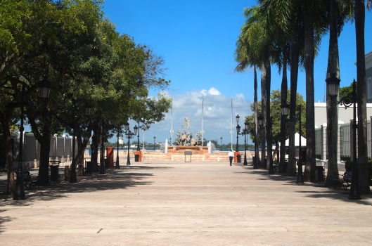 Paseo de la Princesa with Raices and Bahia de San Juan at the end